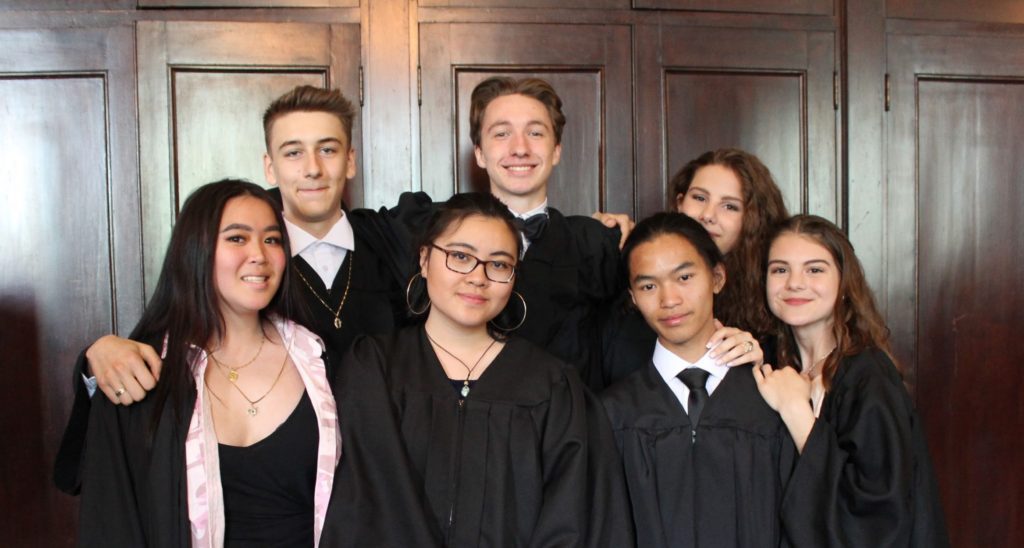 Image de fond du pied de page